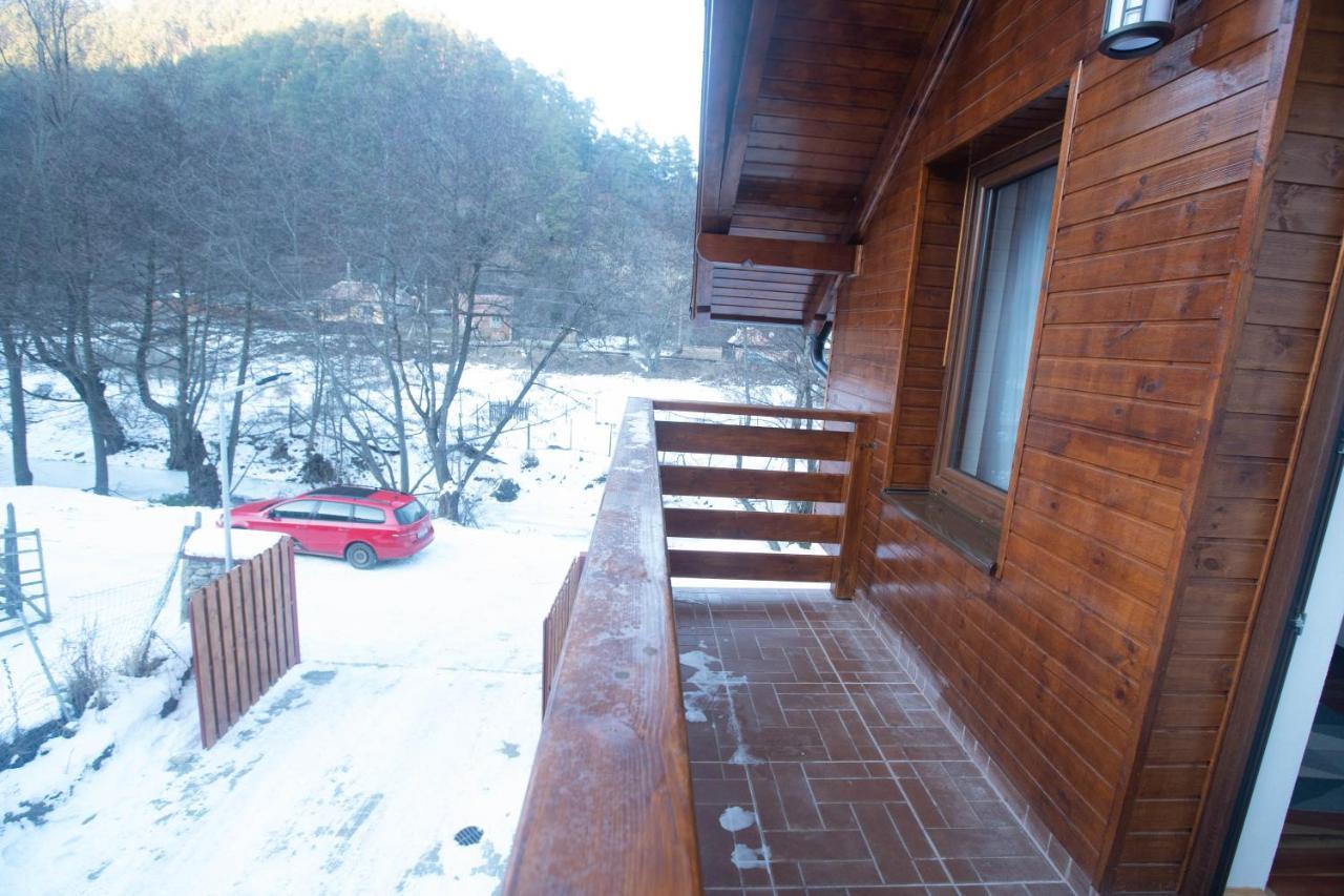 Hotel Livada Amely Gales Exteriér fotografie