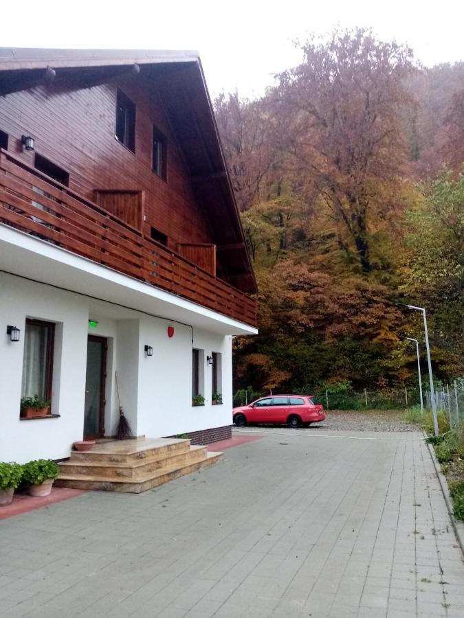 Hotel Livada Amely Gales Exteriér fotografie