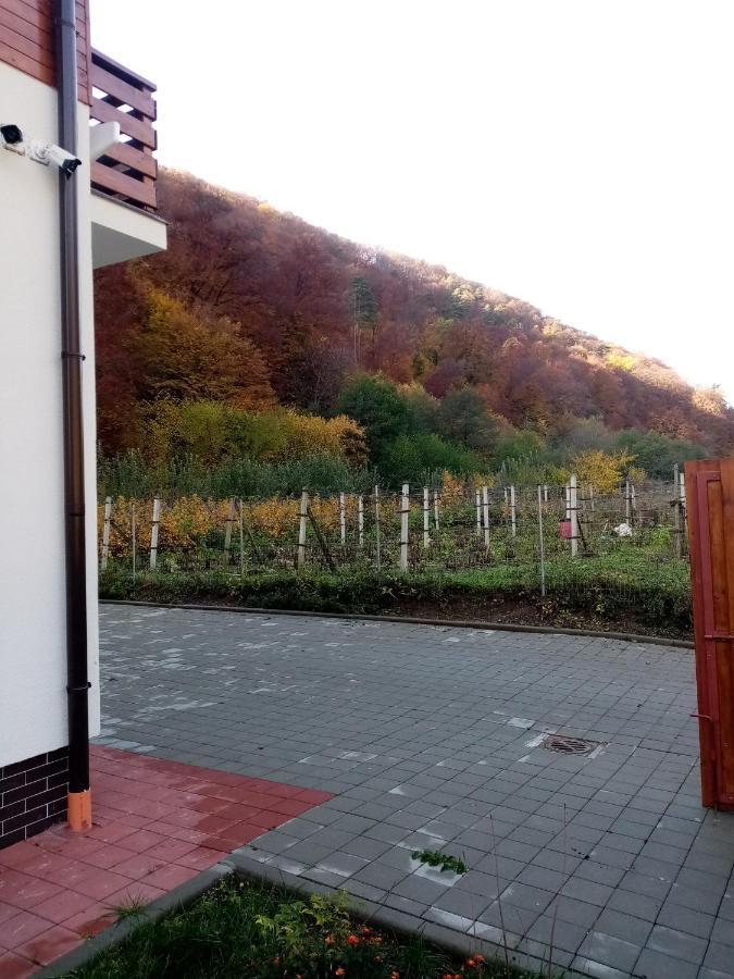 Hotel Livada Amely Gales Exteriér fotografie
