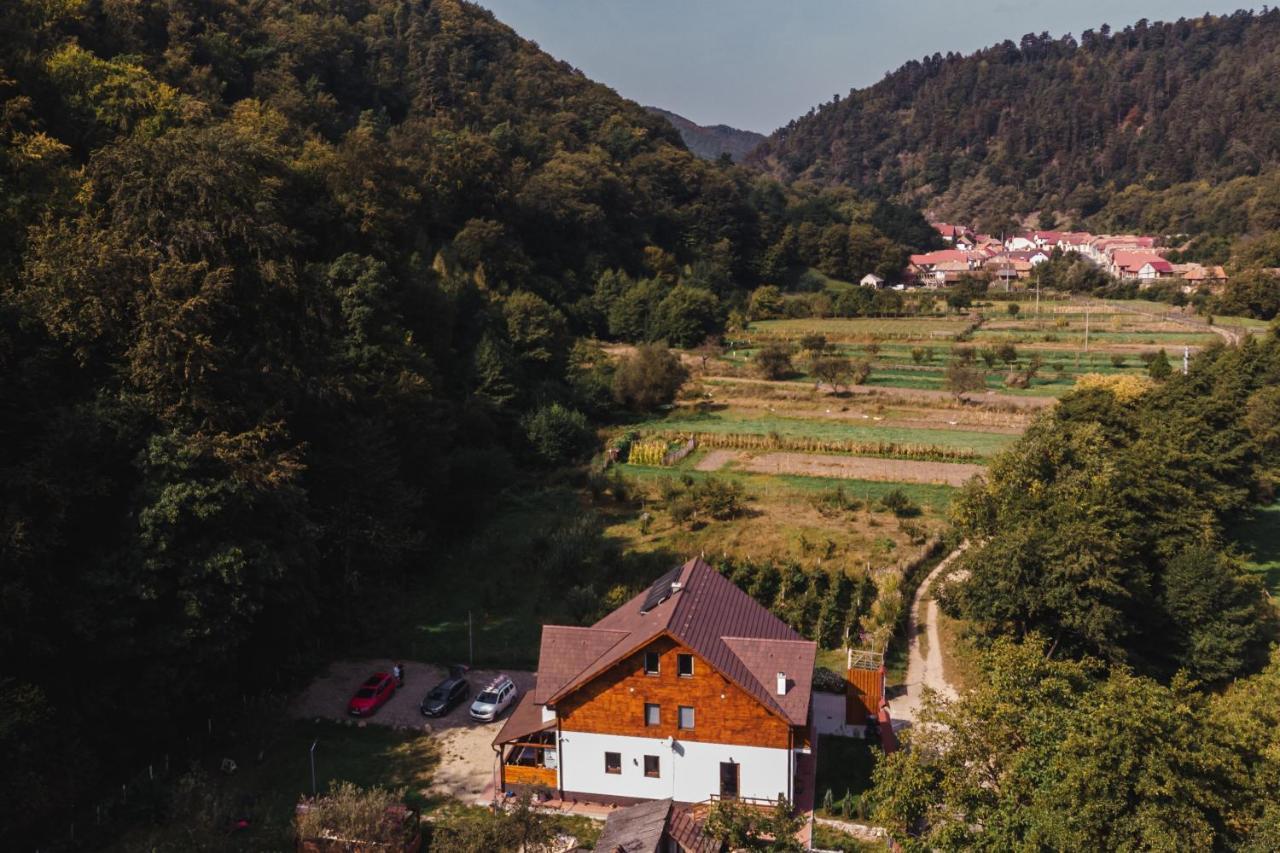 Hotel Livada Amely Gales Exteriér fotografie